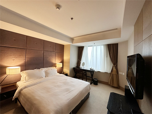 京广中心公寓1居室70sqm (2).jpg